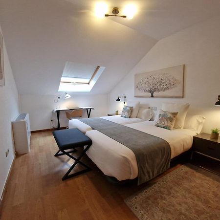 Apartamentos Ciudad Santiago 圣地亚哥－德孔波斯特拉 外观 照片
