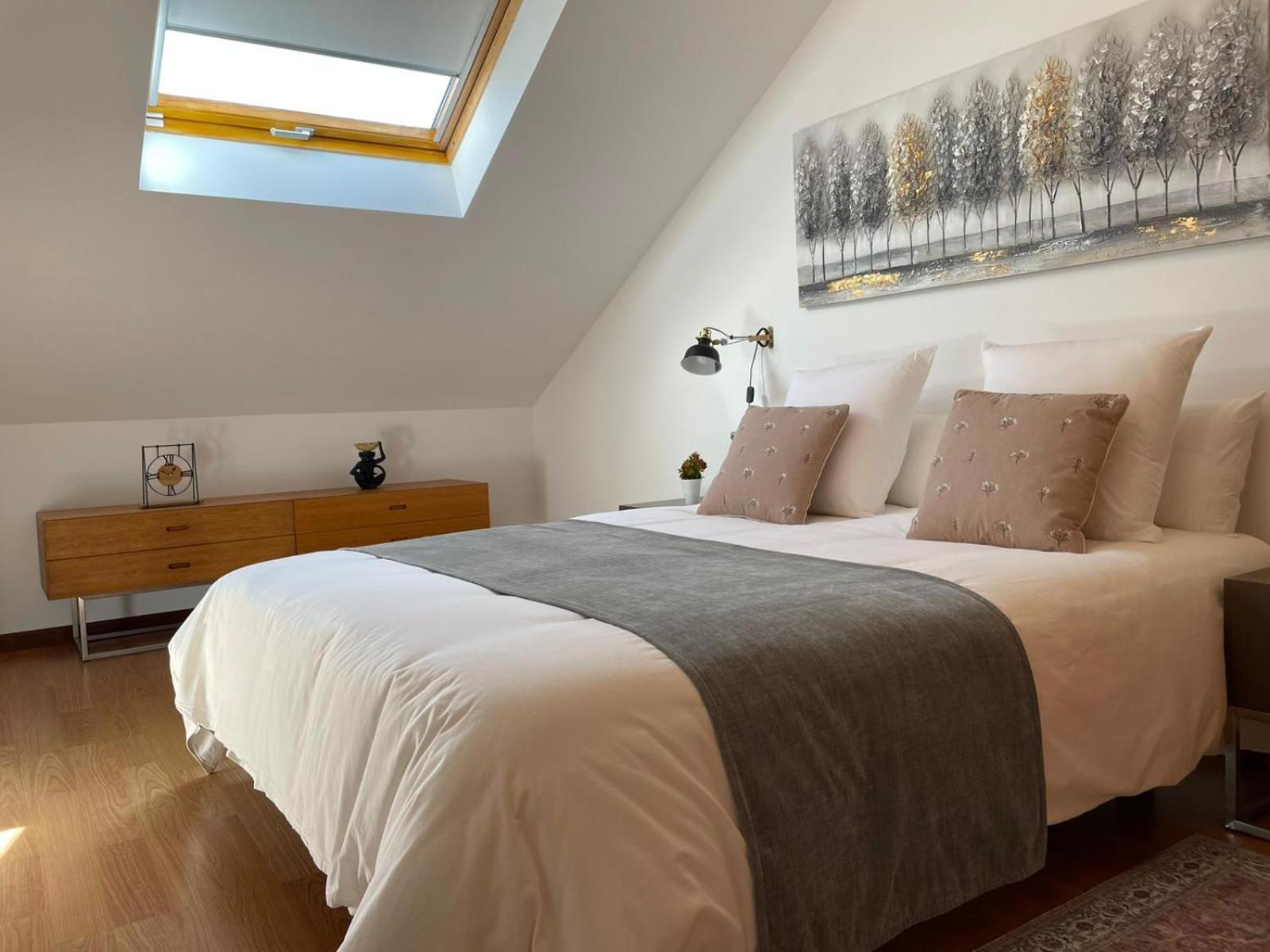 Apartamentos Ciudad Santiago 圣地亚哥－德孔波斯特拉 客房 照片