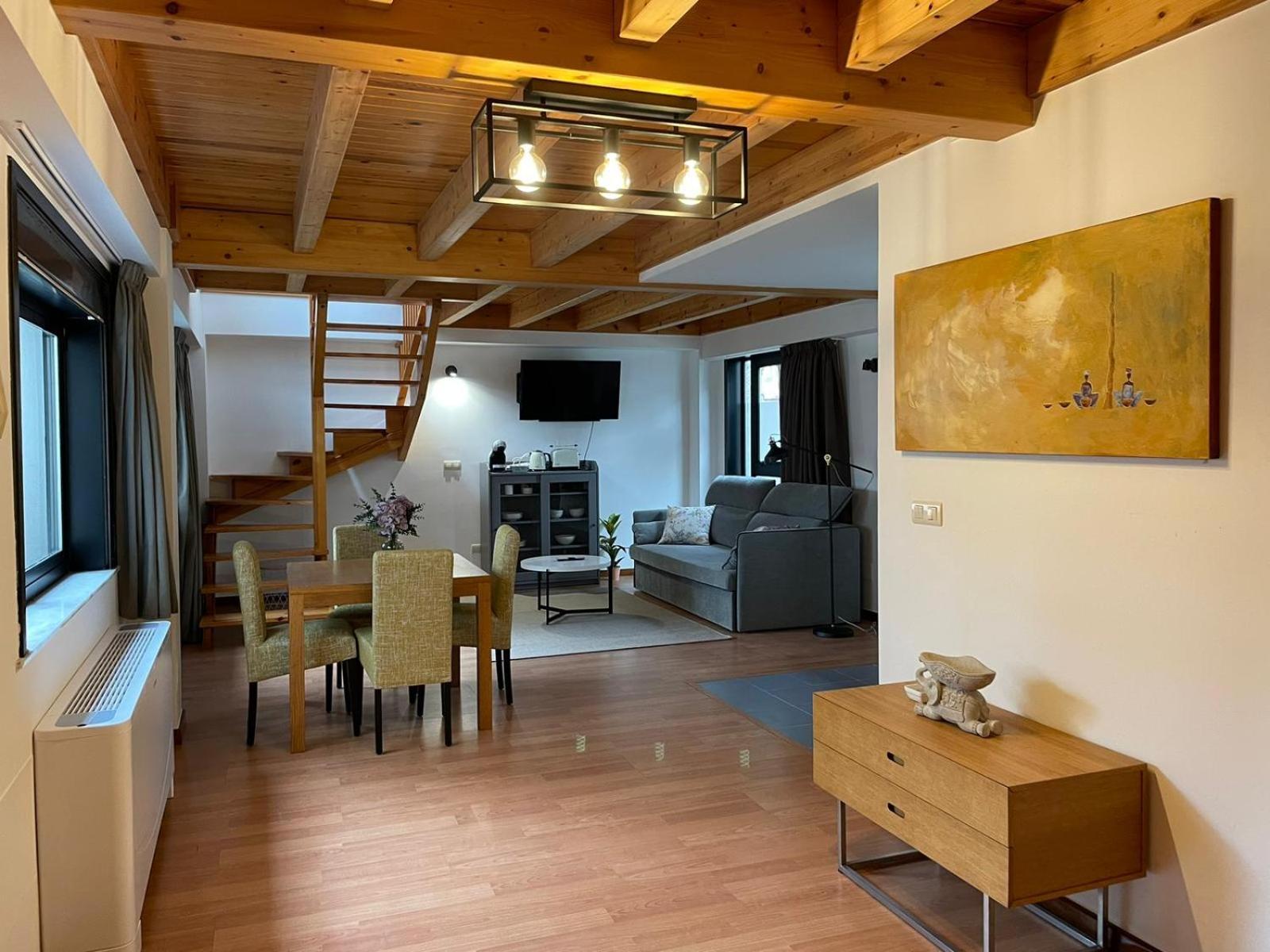 Apartamentos Ciudad Santiago 圣地亚哥－德孔波斯特拉 客房 照片