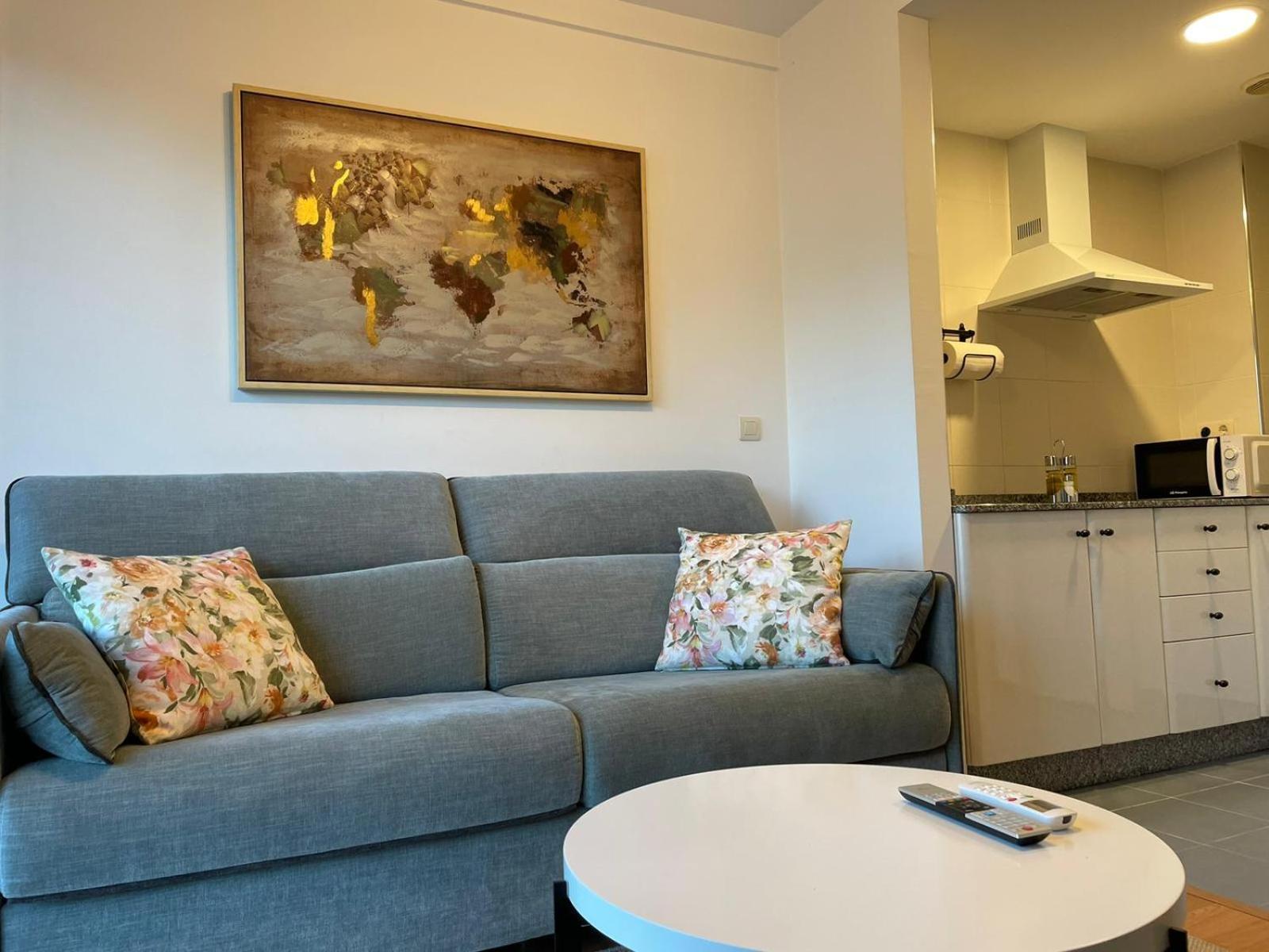 Apartamentos Ciudad Santiago 圣地亚哥－德孔波斯特拉 客房 照片