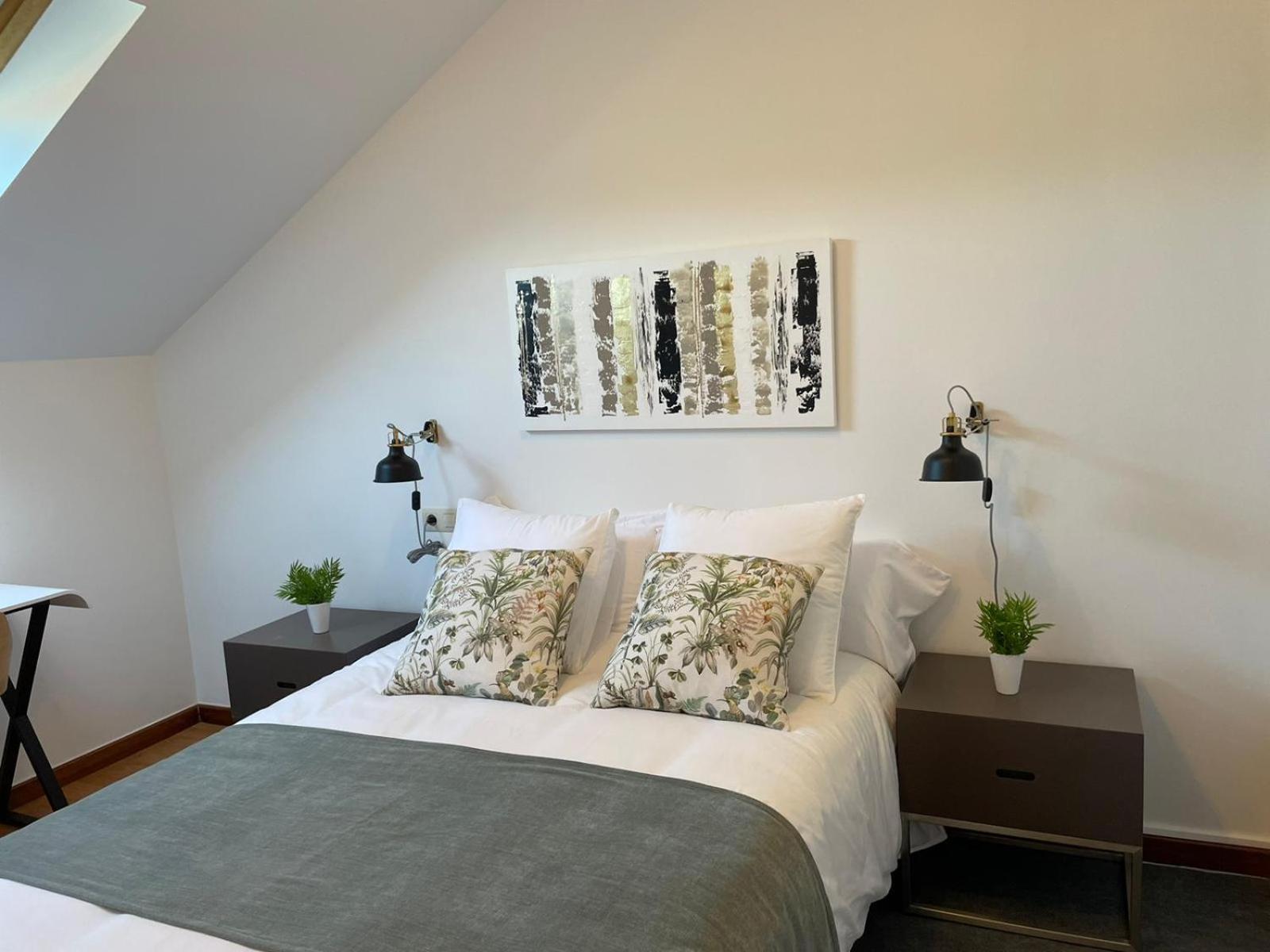 Apartamentos Ciudad Santiago 圣地亚哥－德孔波斯特拉 客房 照片