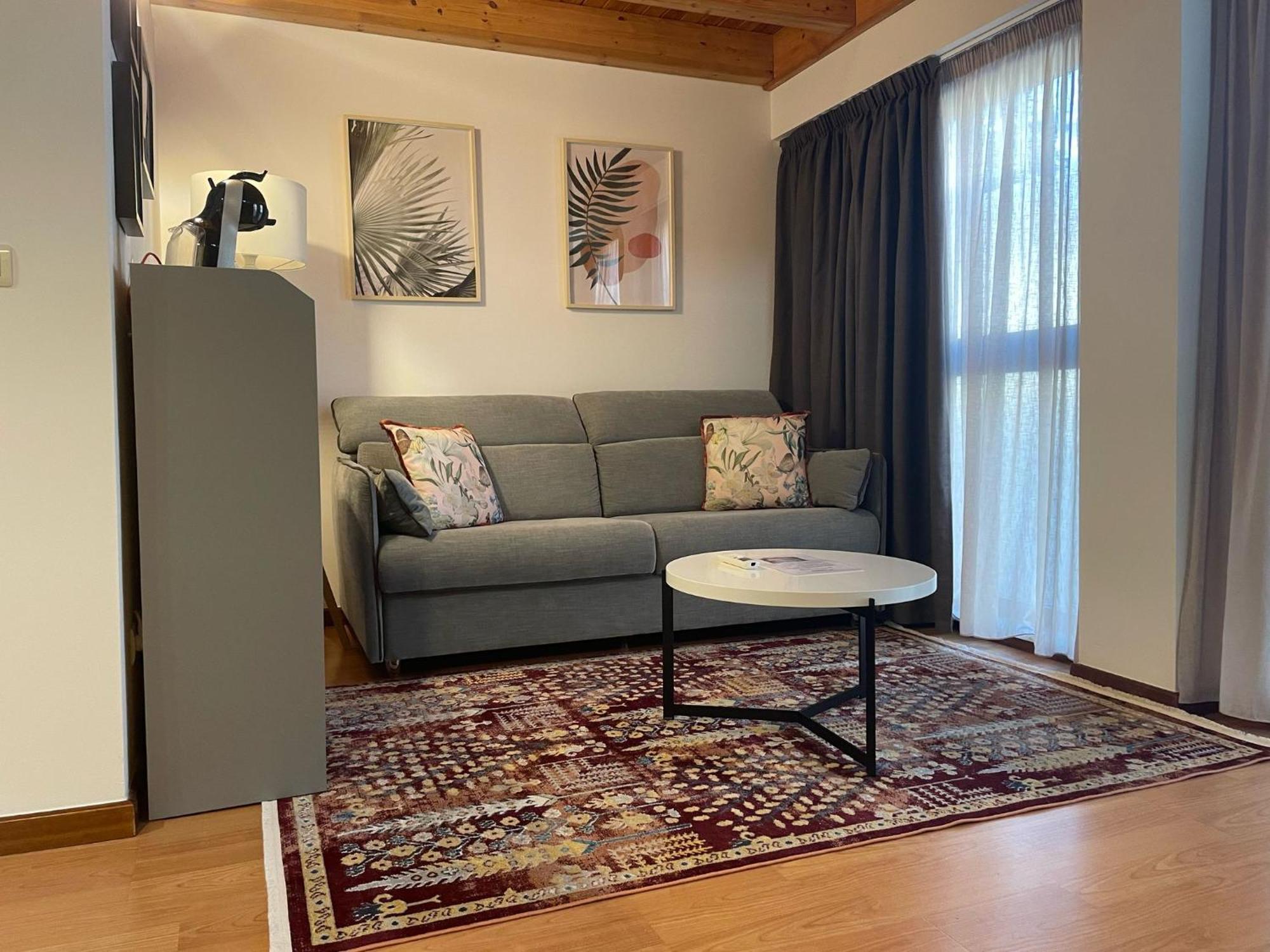 Apartamentos Ciudad Santiago 圣地亚哥－德孔波斯特拉 外观 照片